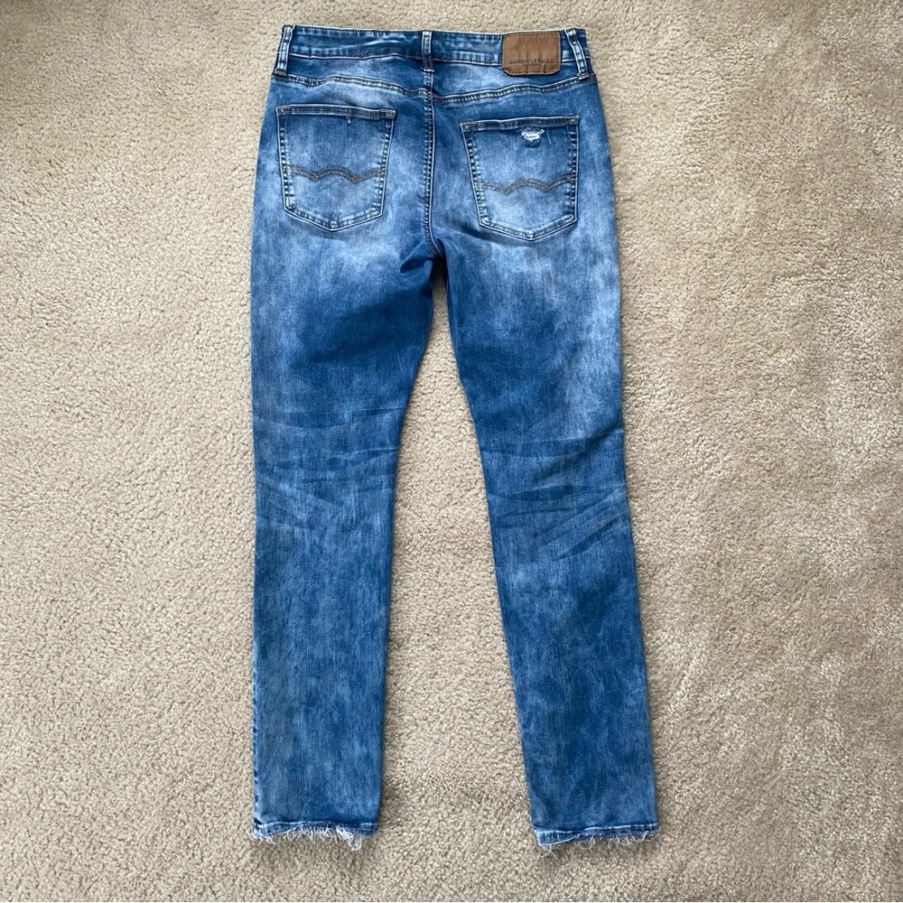 AEO Distressed Jeans - Picture 4 of 7
